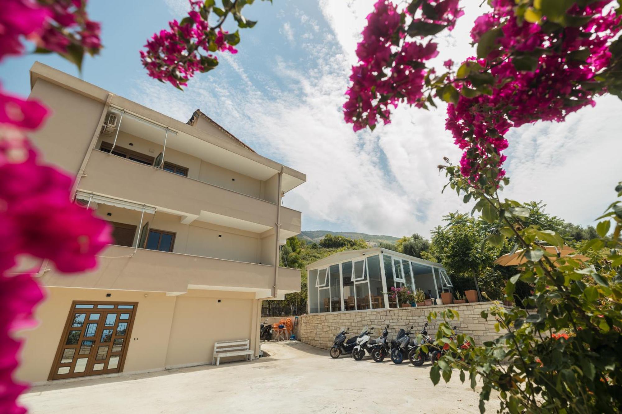 Voyage Villa Vlore Luaran gambar