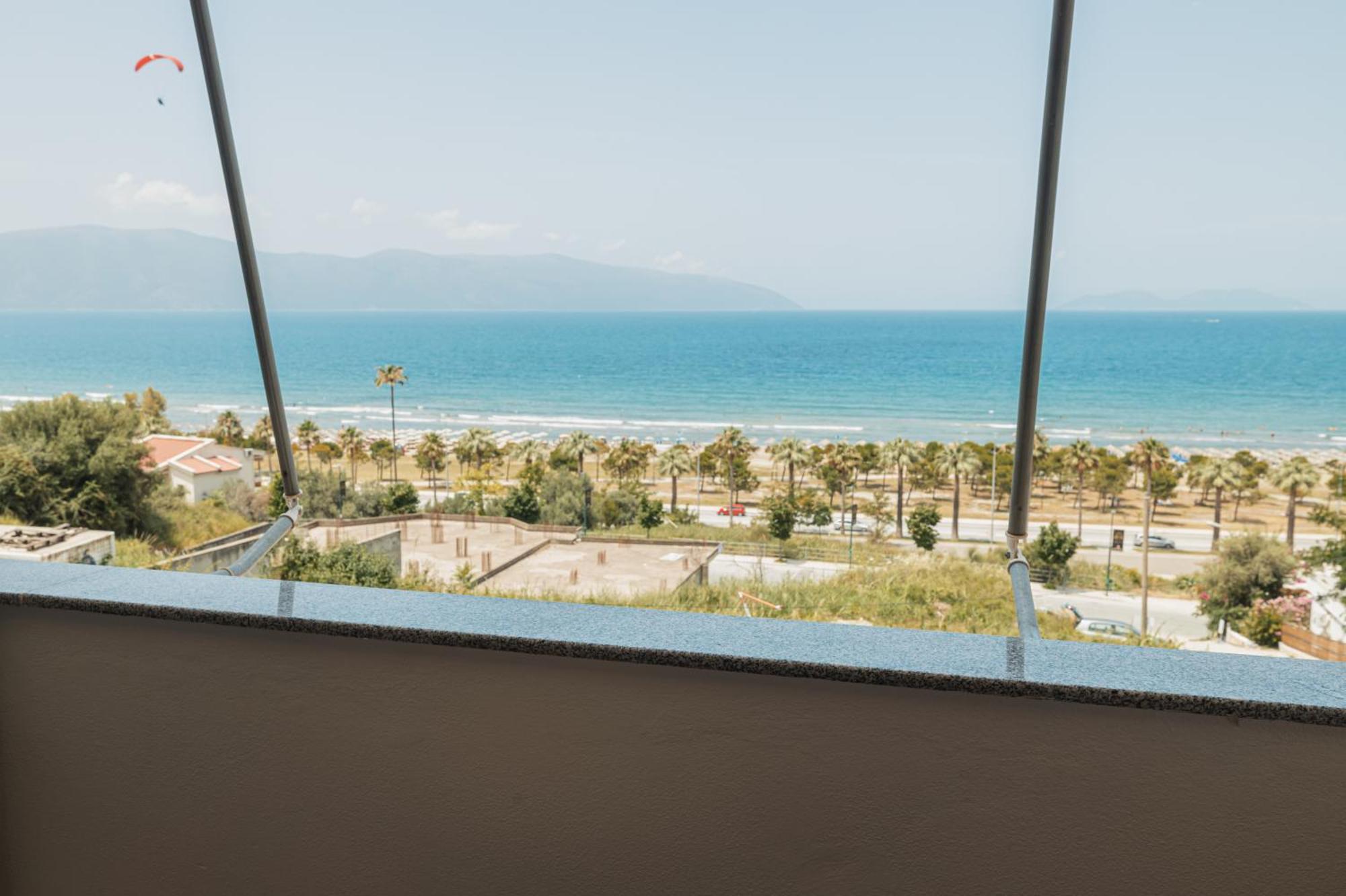 Voyage Villa Vlore Luaran gambar